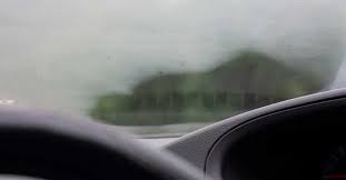자동차 유리 김서림 제거 방법 5가지 (비 오는 날 시야 확보 팁)